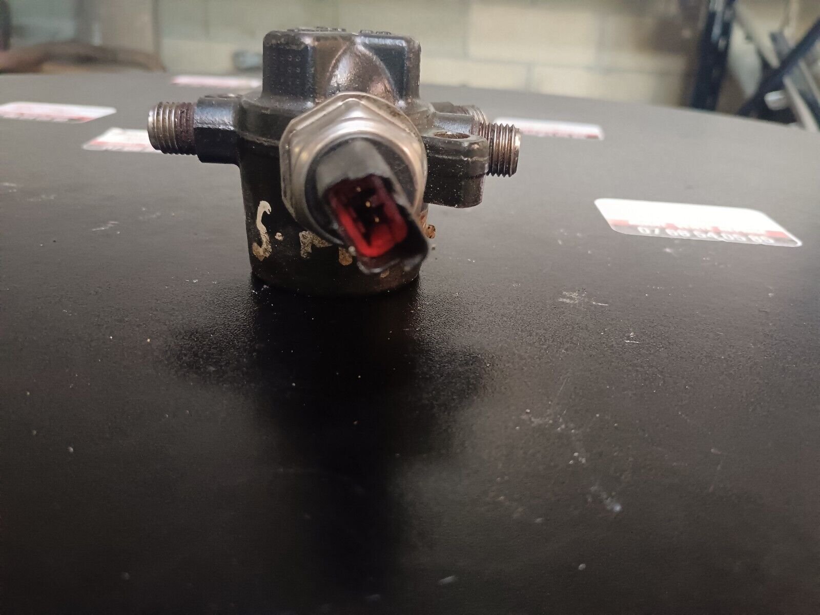 RAMPE INJECTION RENAULT 2.2DCI REFERENCE 8200057345