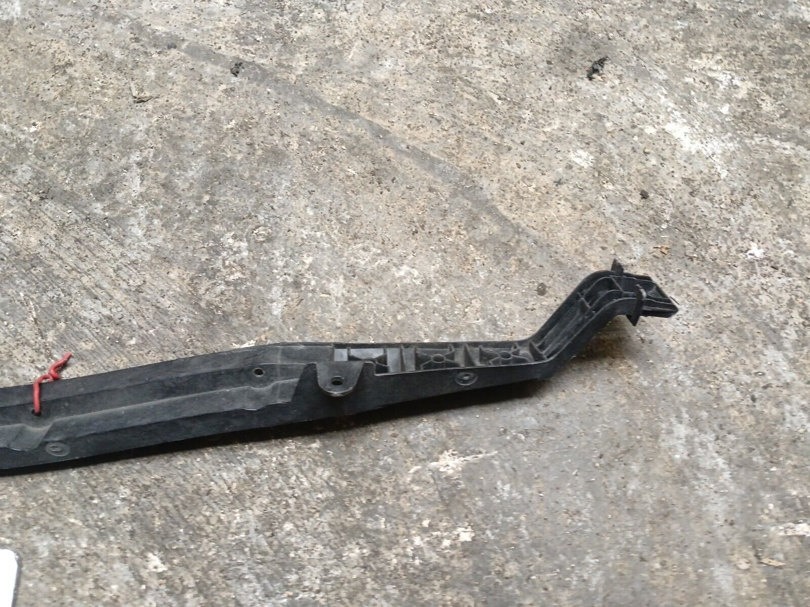 TABLIER BARE DE PARE-BRISE CITROEN C4 REFERENCE: 9658376180