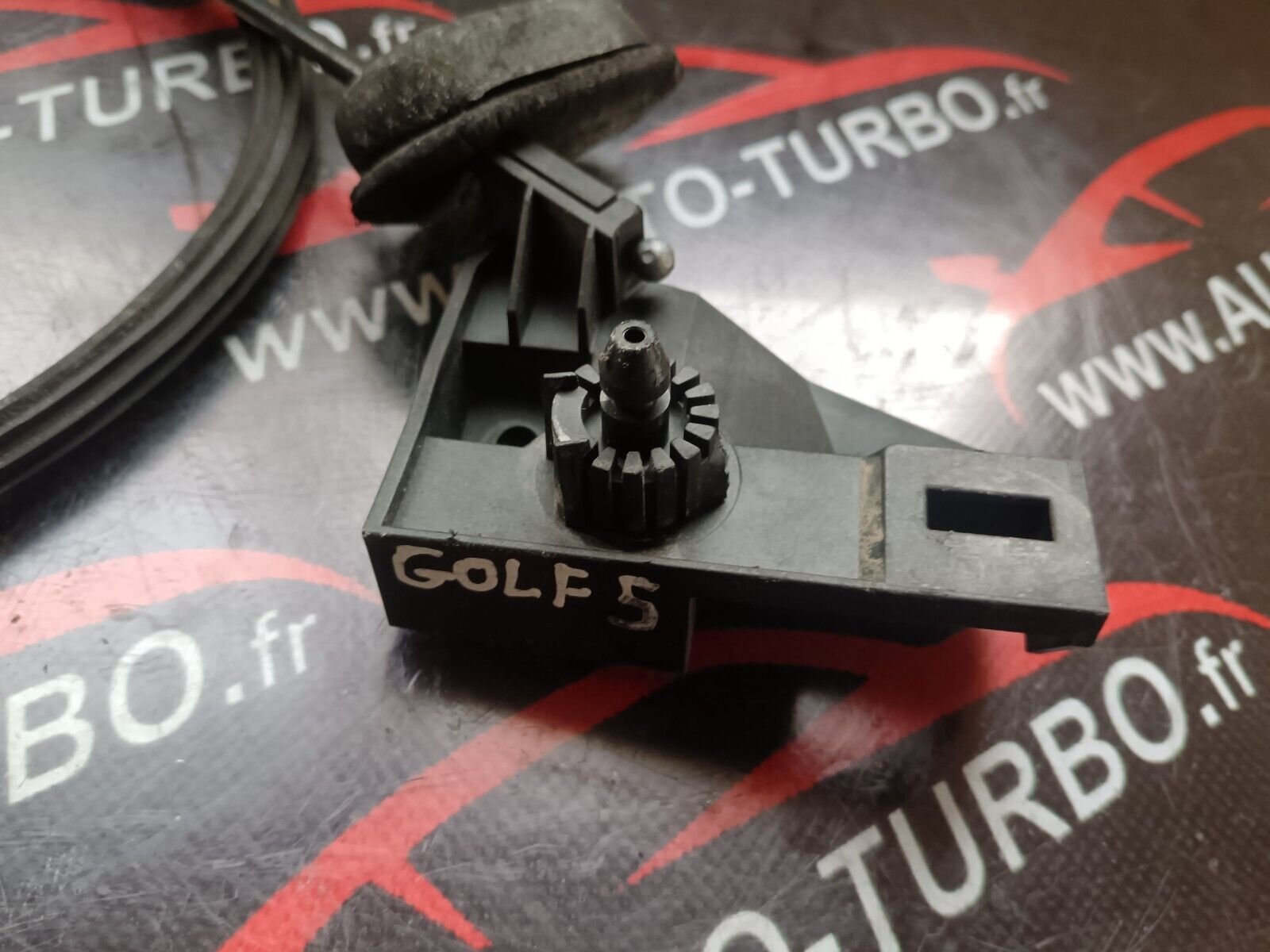 CABLE CAPOT VOLKSWAGEN GOLF V REFERENCE: 1K1823633