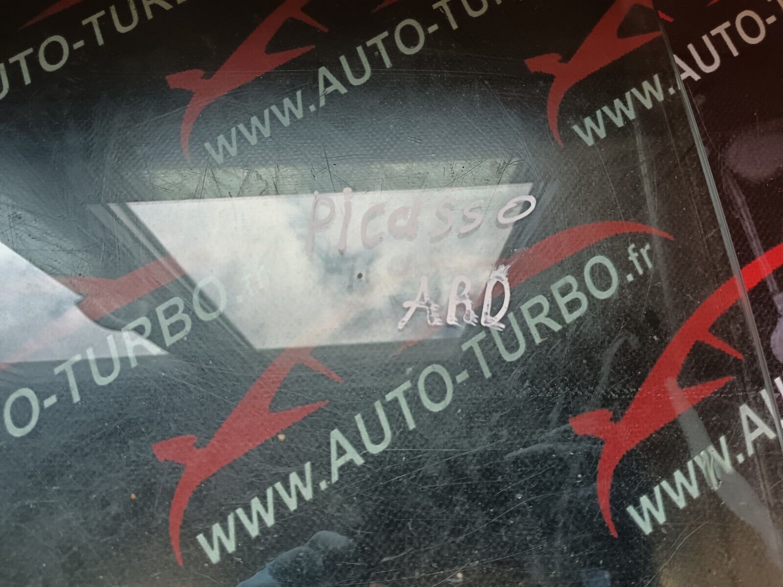 VITRE ARRIERE DROIT CITROEN C4 PICASSO