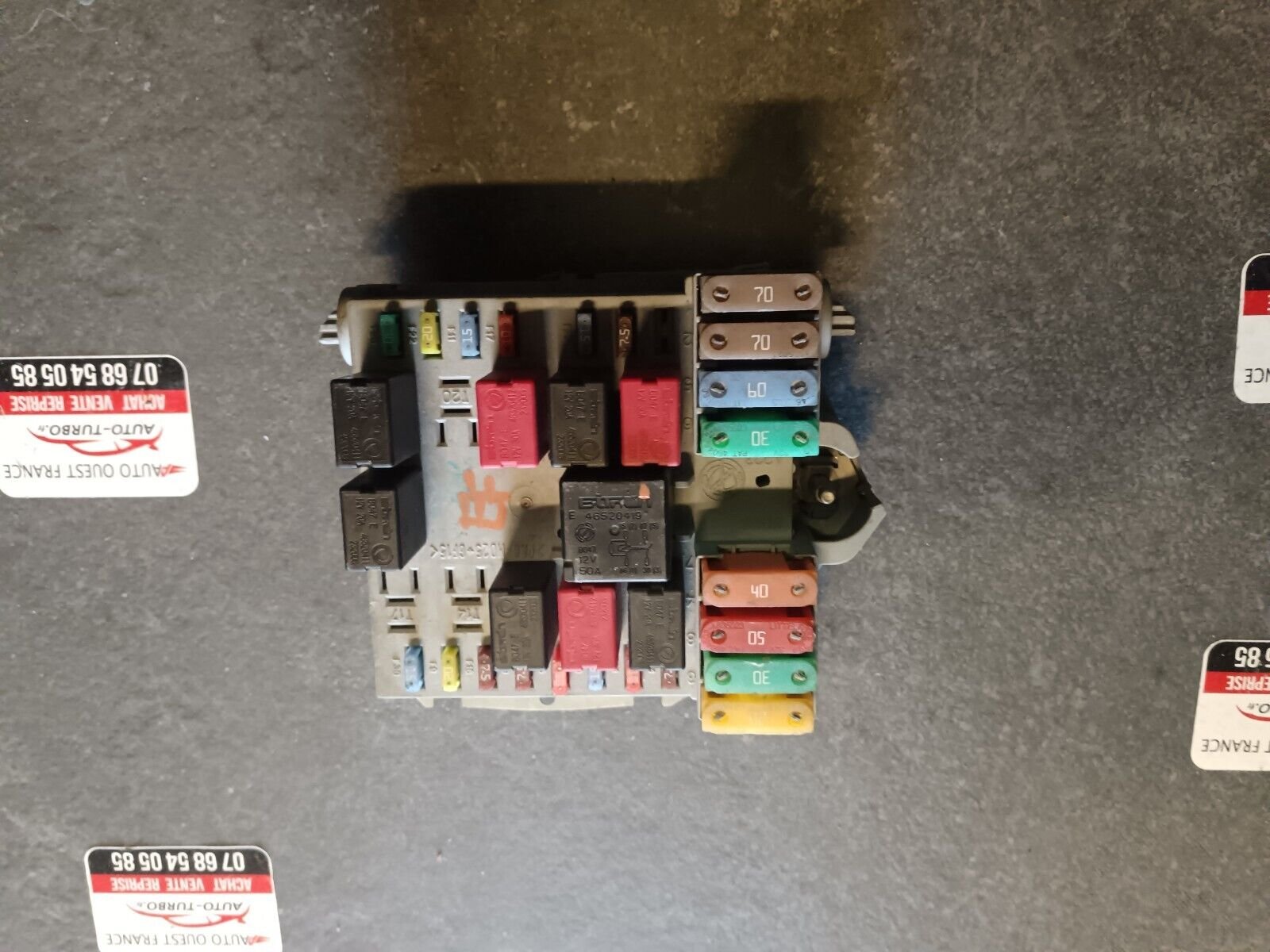 PLATINE FUSIBLE AVANT FIAT REFERENCE: 51795925