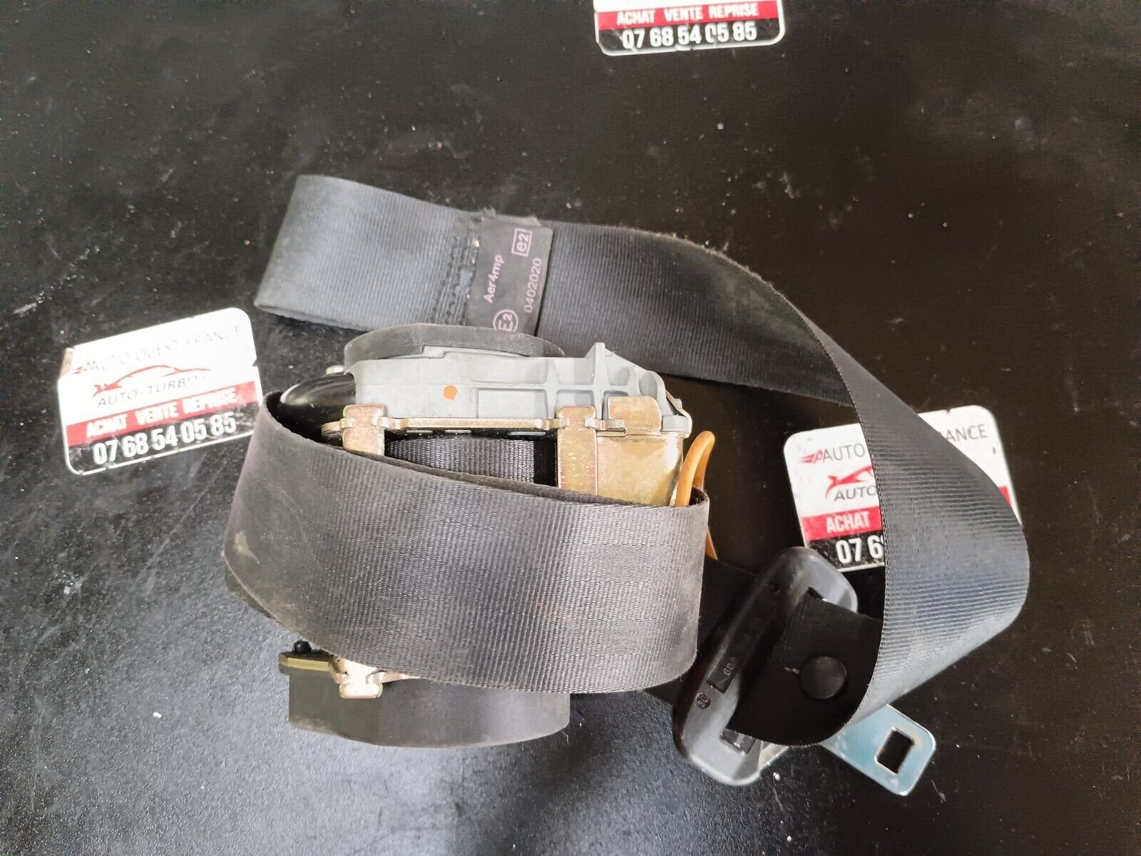 CEINTURE DE SECURITE AVANT DROIT  307cc 2.0L 136CH ESSENCE REFERENCE: 8975J2