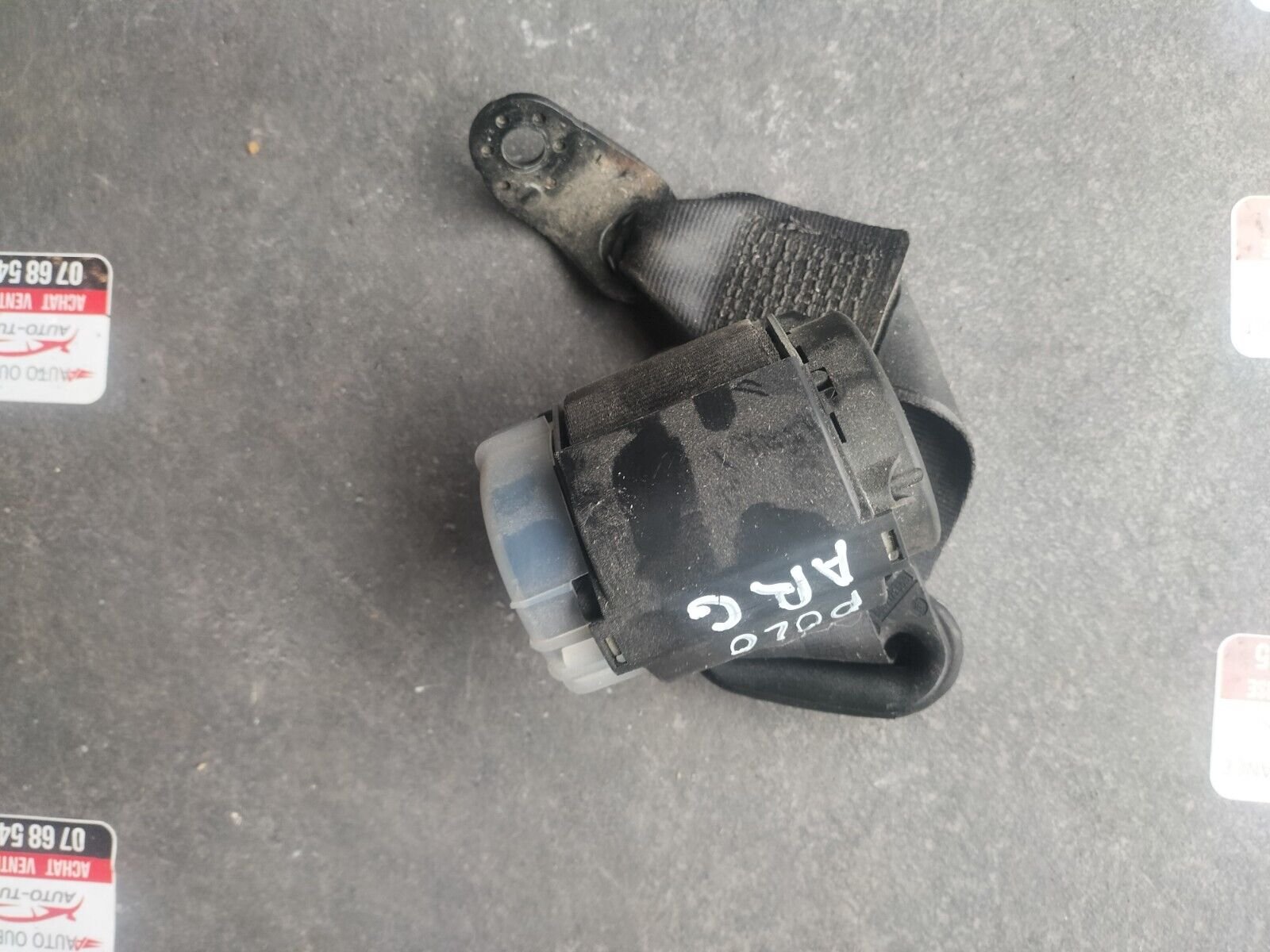 CEINTURE DE SECURITE ARRIERE DROIT VOLKSWAGEN POLO IV 6Q0857805A