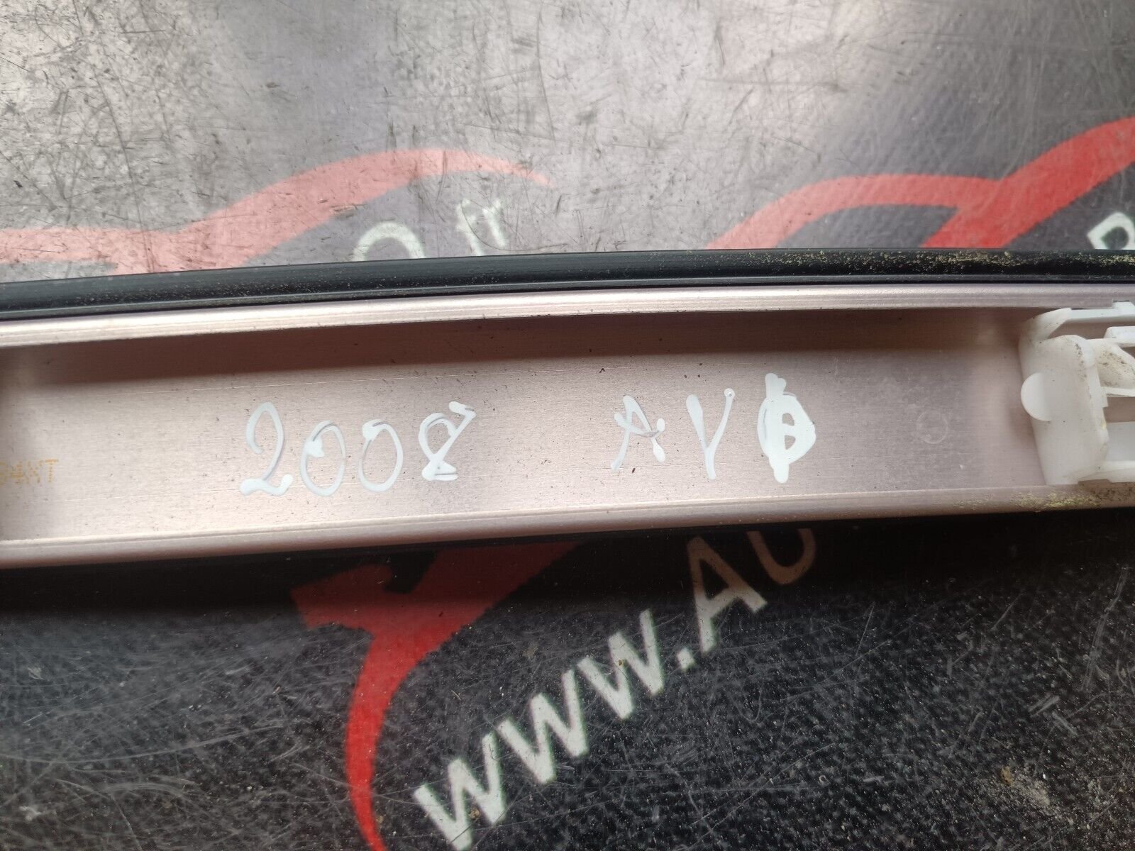 BARRE AVANT DROIT PEUGEOT 2008 1.6HDI 110CH REFERENCE: 96783584