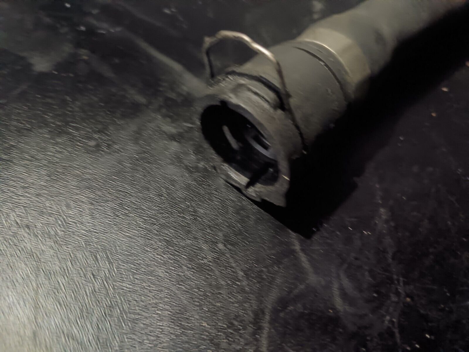 TUYAU DURIT BMW 525 E60