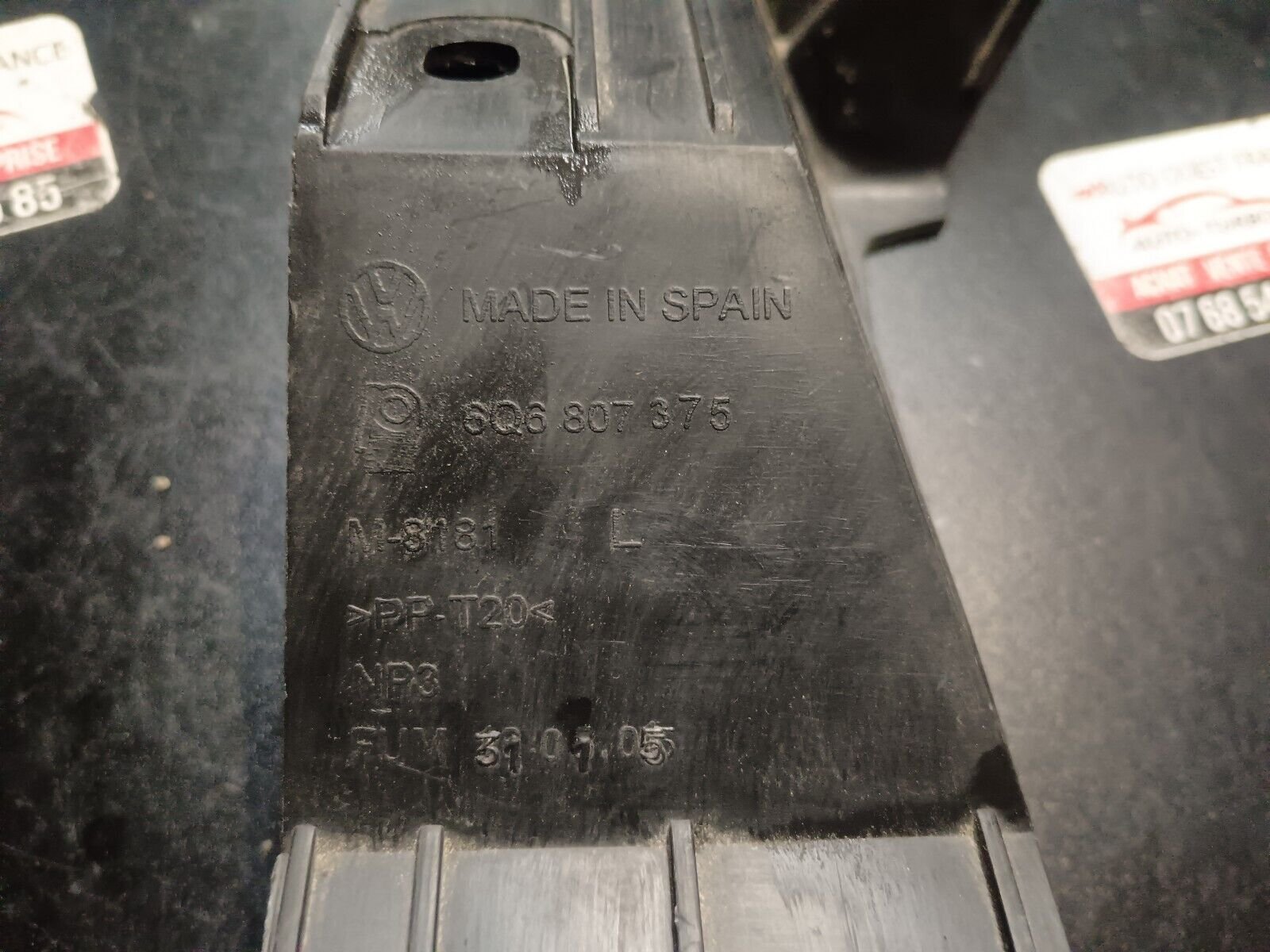 SUPPORT PAR CHOC ARRIERE GAUCHE VOLKSWAGEN POLO IV REFERENCE: 6Q6807375