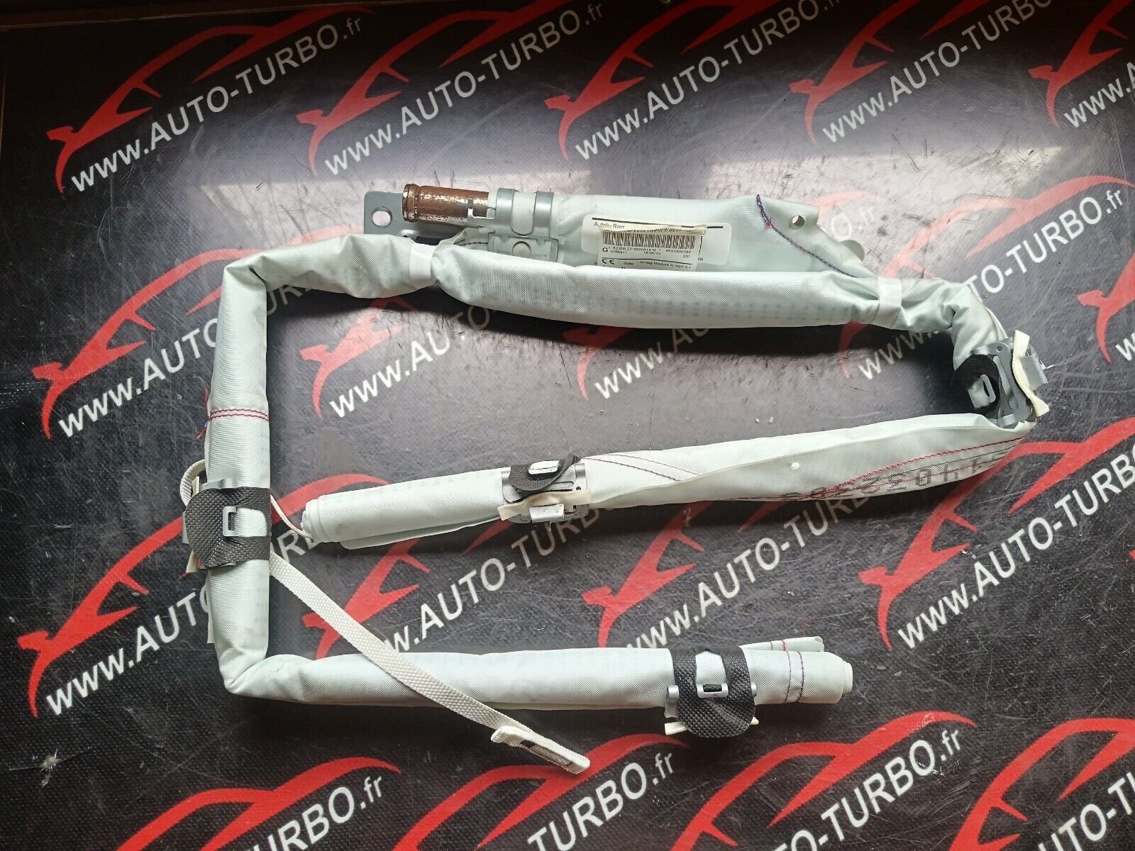 AIRBAG RIDEAU GAUCHE PEUGEOT 2008 1.6HDI 110CH REFERENCE: 9804092380