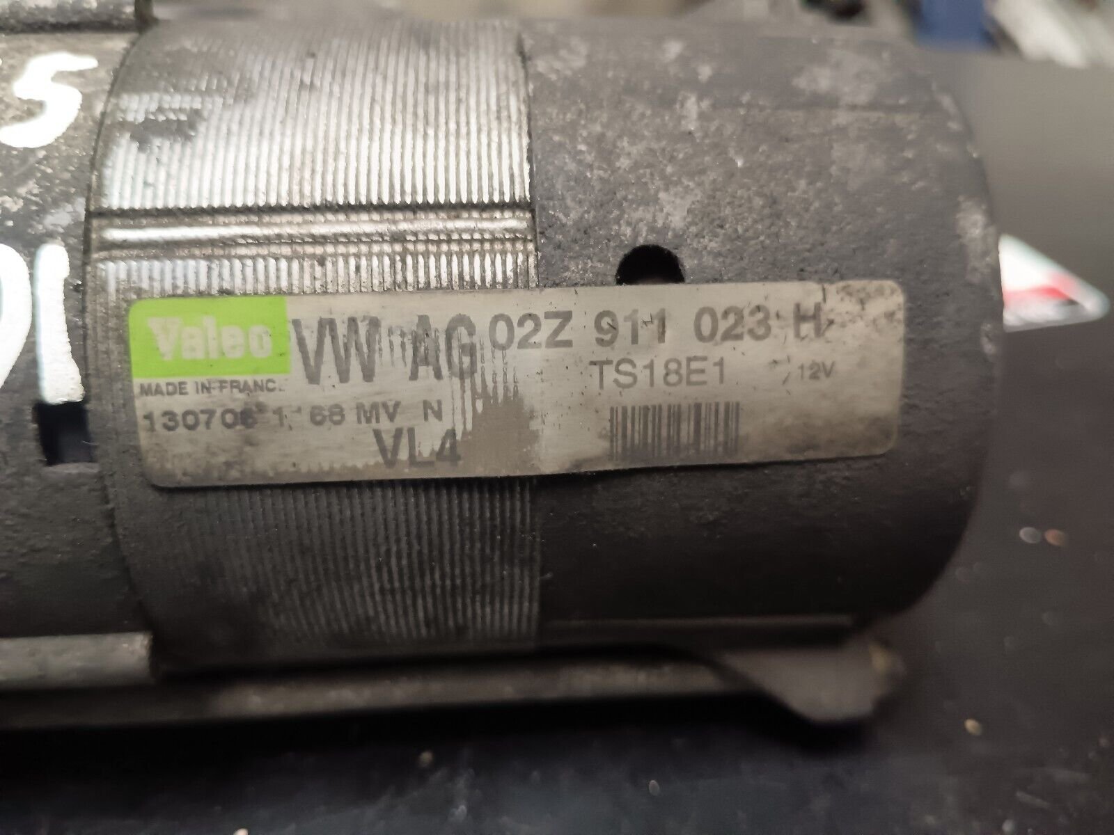 DEMARREUR VOLKSWAGEN GOLFV REFERENCE: 02Z911023H