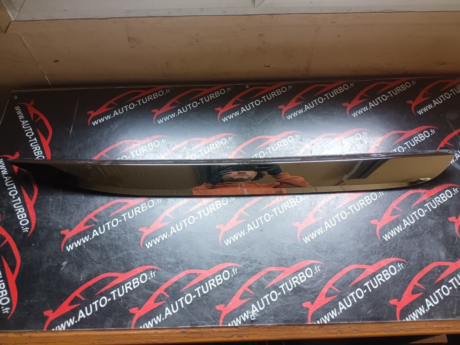 ENJOLIVEUR ARRIERE DROIT PEUGEOT 2008 1.6HDI 110CH REFERENCE: 9806404777