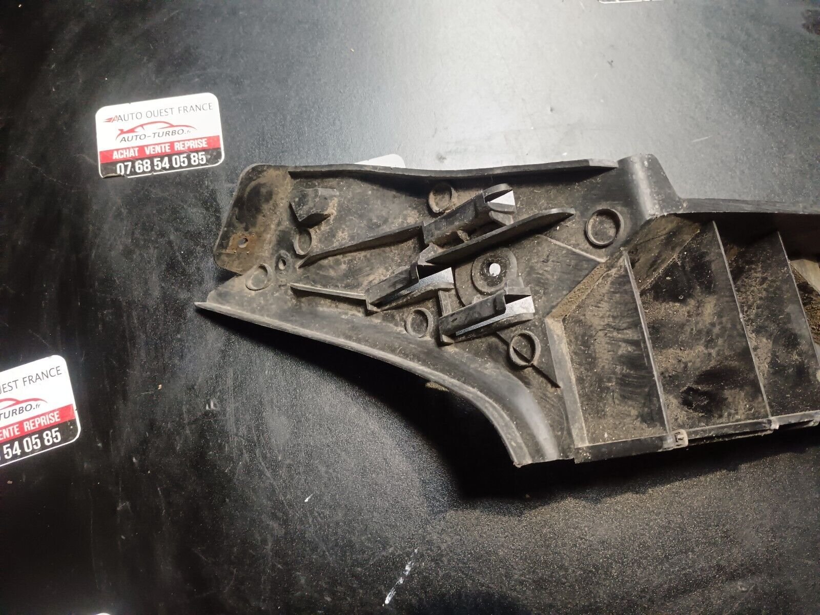 SUPPORT PAR CHOC ARRIERE DROIT VOLKSWAGEN POLO IV REFERENCE: 6Q6807376