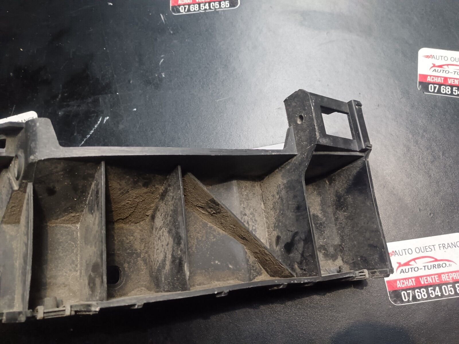 SUPPORT PAR CHOC ARRIERE DROIT VOLKSWAGEN POLO IV REFERENCE: 6Q6807376