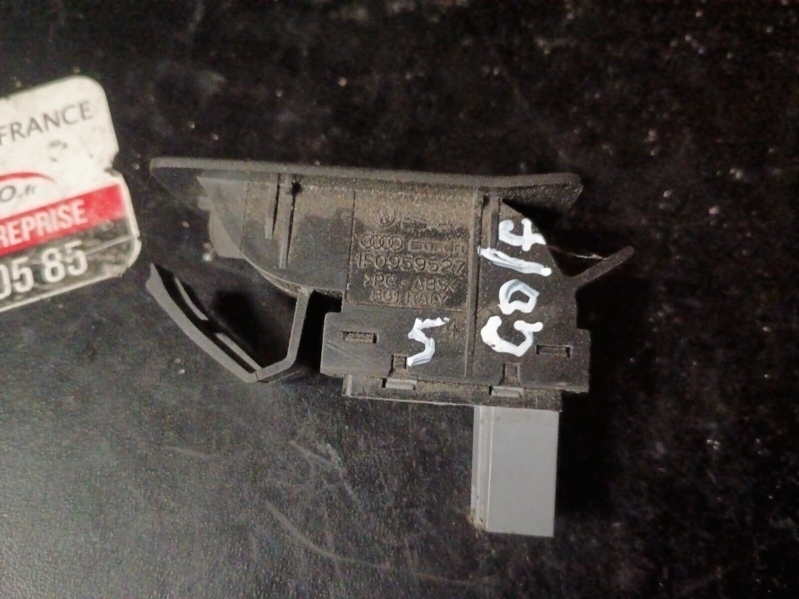 COMMANDE LEVE VITRE VOLKSWAGEN GOLF V REFERENCE 1F0959527