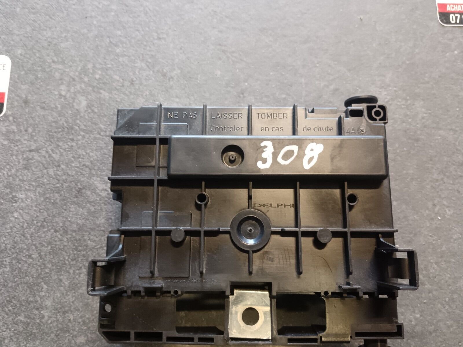 BOITE A FUSIBLE PEUGEOT 308 REFERENCE: 9663100480