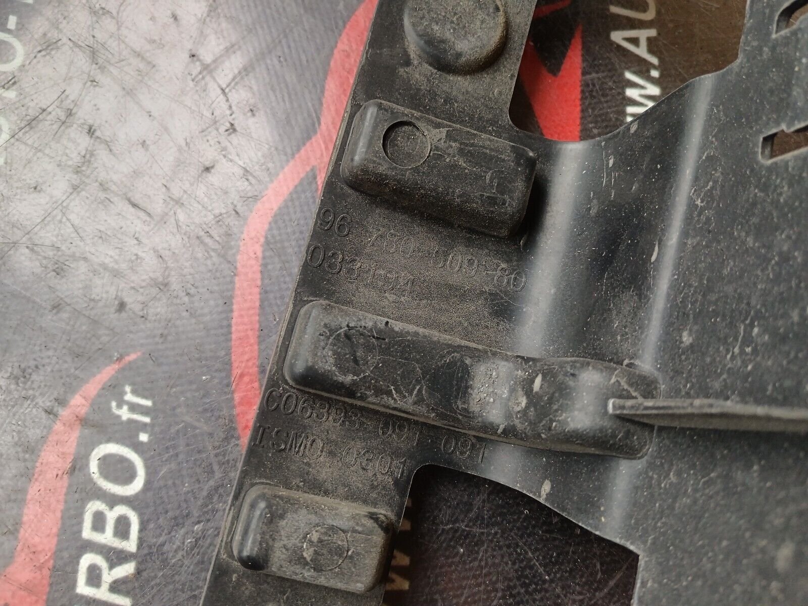 ABSORBEUR DE PARE CHOC ARRIERE PEUGEOT 2008 1.6HDI 110CH REFERENCE: 9678050980