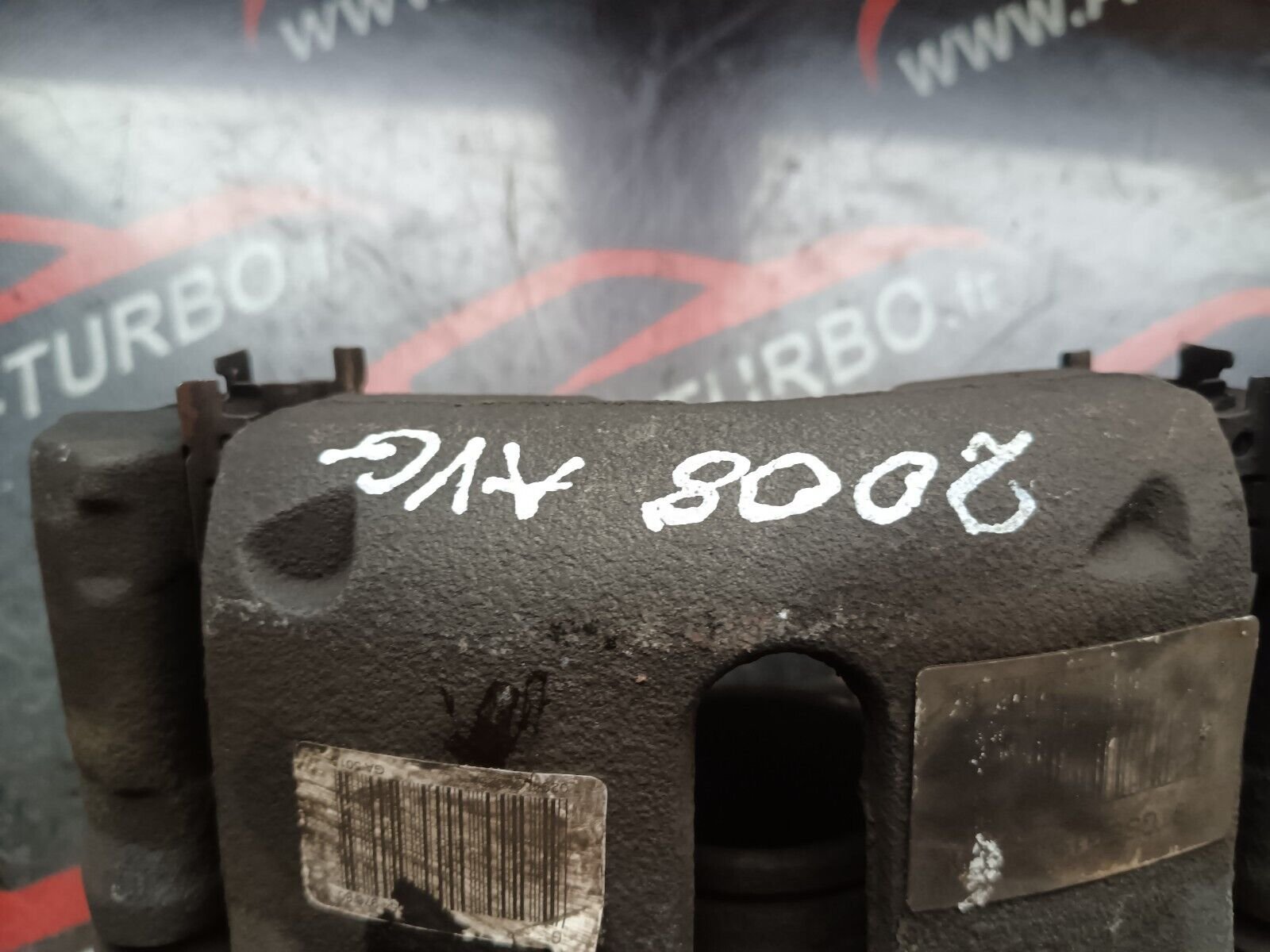 ETRIER AVANT GAUCHE PEUGEOT 2008 1.6HDI 90CH