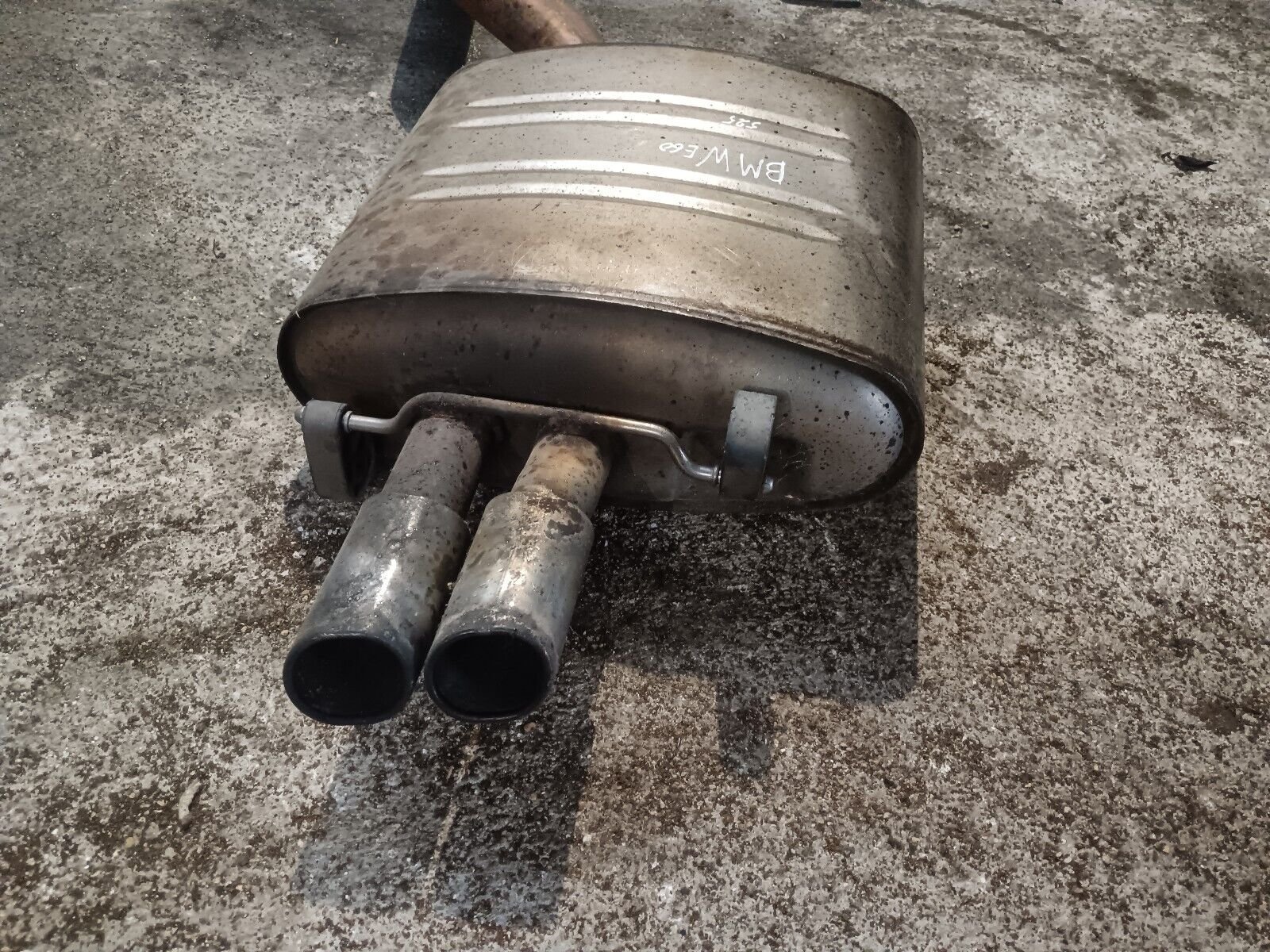 LIGNE D'ECHAPPEMENT BMW 525 E60