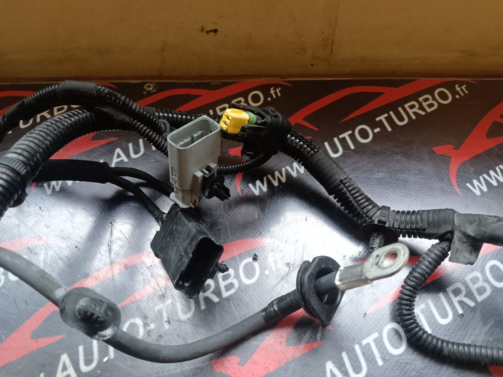 FAICEAU MOTEUR PEUGEOT 2008 1.6HDI 110CH REFERENCE: 9805290280