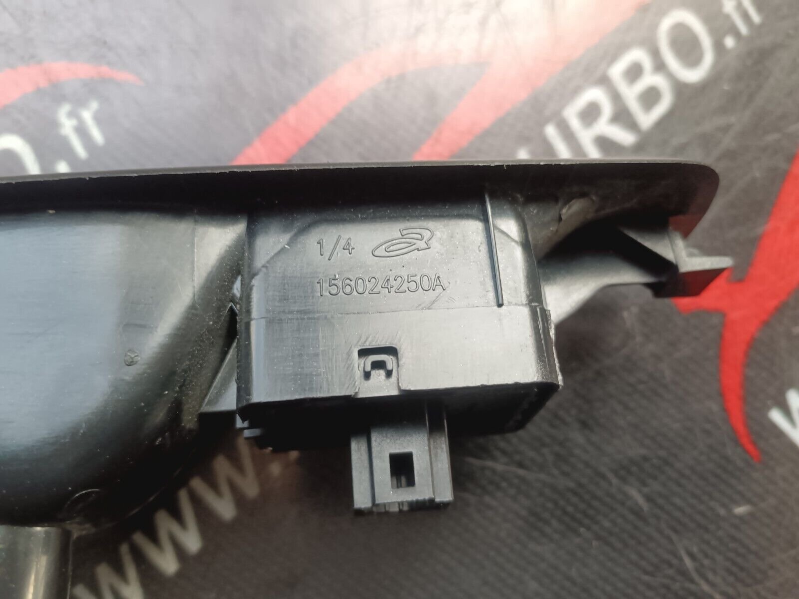 COMMANDE LEVE GLACE ARRIERE DROIT  RENAULT SCENIC 3 REFERENCE: 829500004R