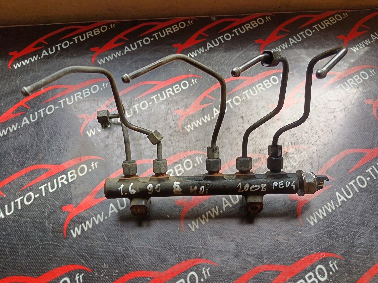 RAMPE INJECTION PEUGEOT 2008 1.6eHDI 96CH REFERENCE: 9685297580