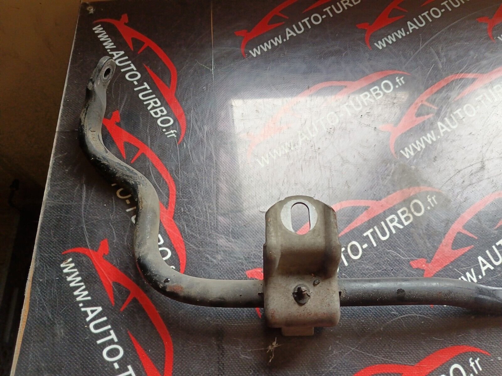 BARRE STABILISATRICE AVANT PEUGEOT 2008 1.6eHDI 96CH REFERENCE: 9674746380