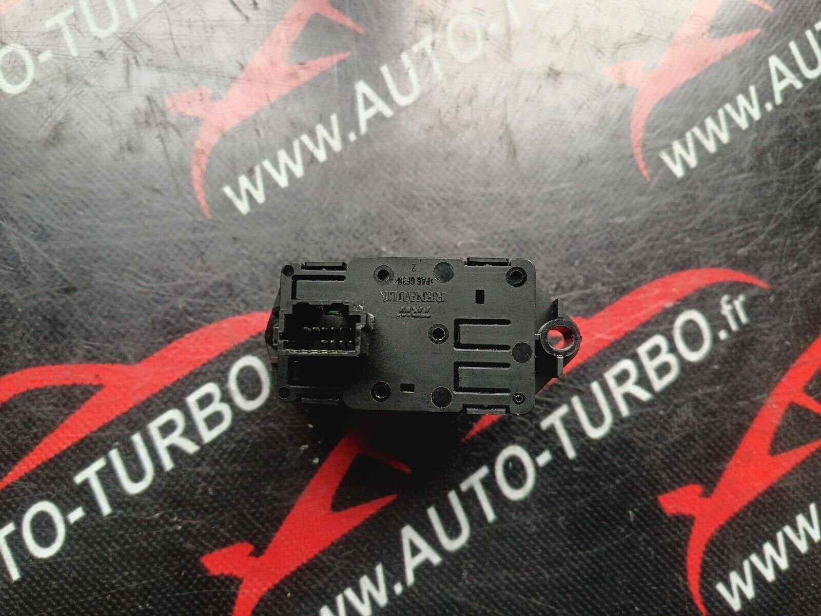 LEVIER FREIN A MAIN ELECTRIQUE RENAULT SCENIC 3 REFERENCE: 363210006