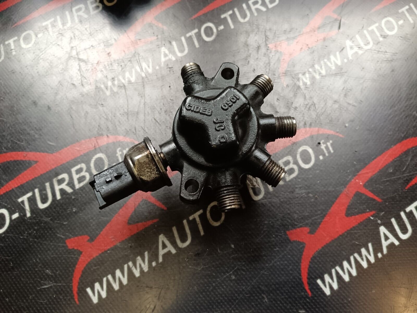 RAMPE D'INJECTION RENAULT 1.5DCI