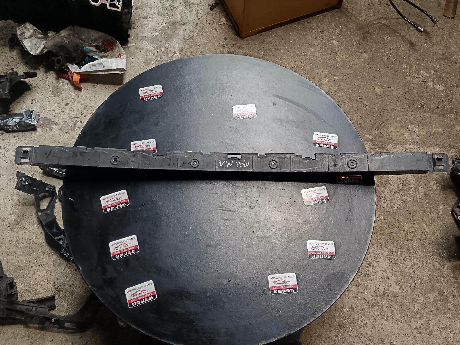 ABSORBEUR PARE-CHOC  ARRIERE VOLKSWAGEN POLO 4 REFERENCE: 6Q6807863