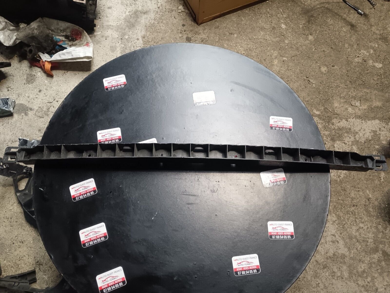 ABSORBEUR PARE-CHOC  ARRIERE VOLKSWAGEN POLO 4 REFERENCE: 6Q6807863