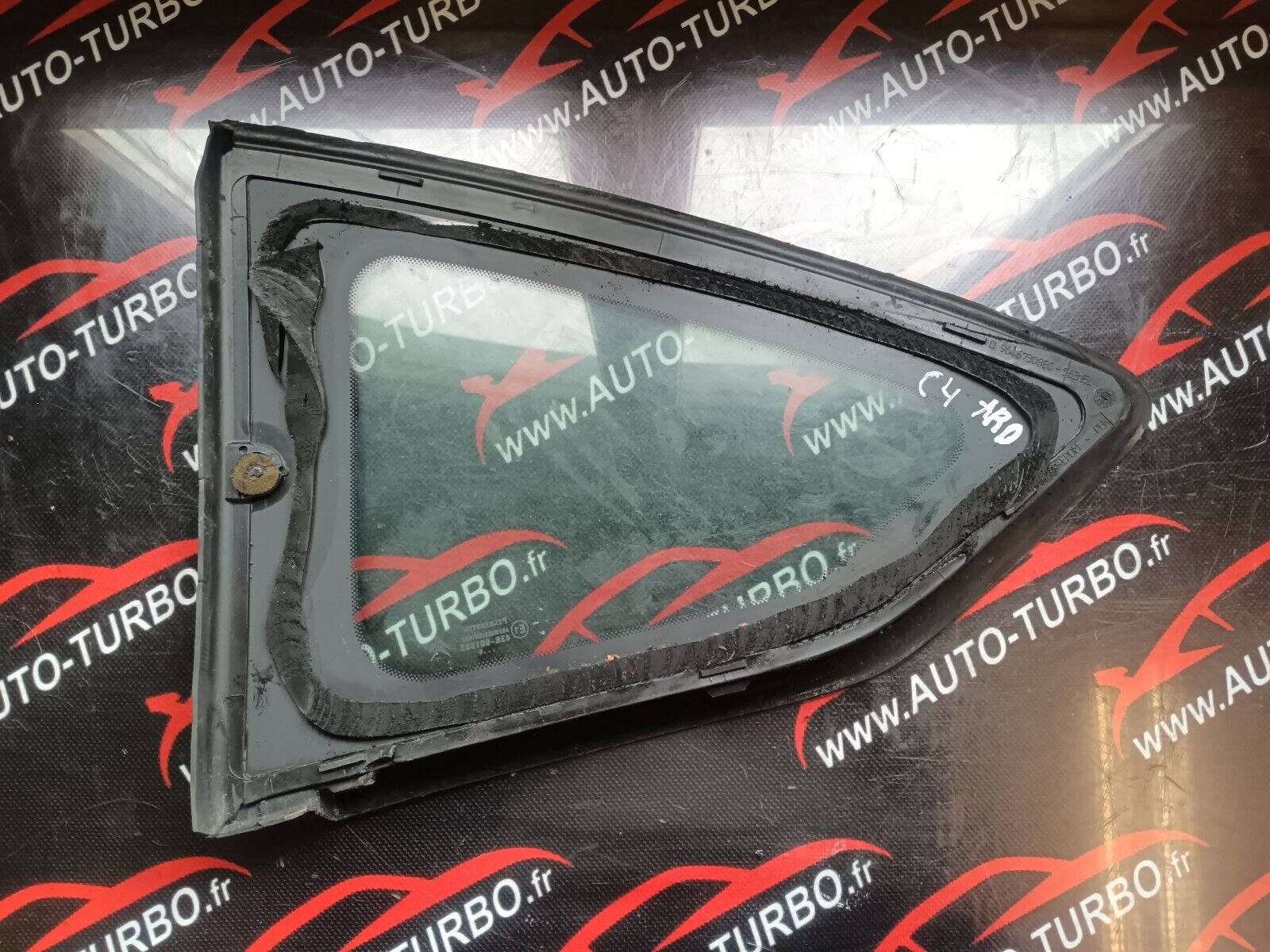 VITRE TRIANGULAIR ARRIERE DROIT CITROEN C4 REFERENCE: 9646730880