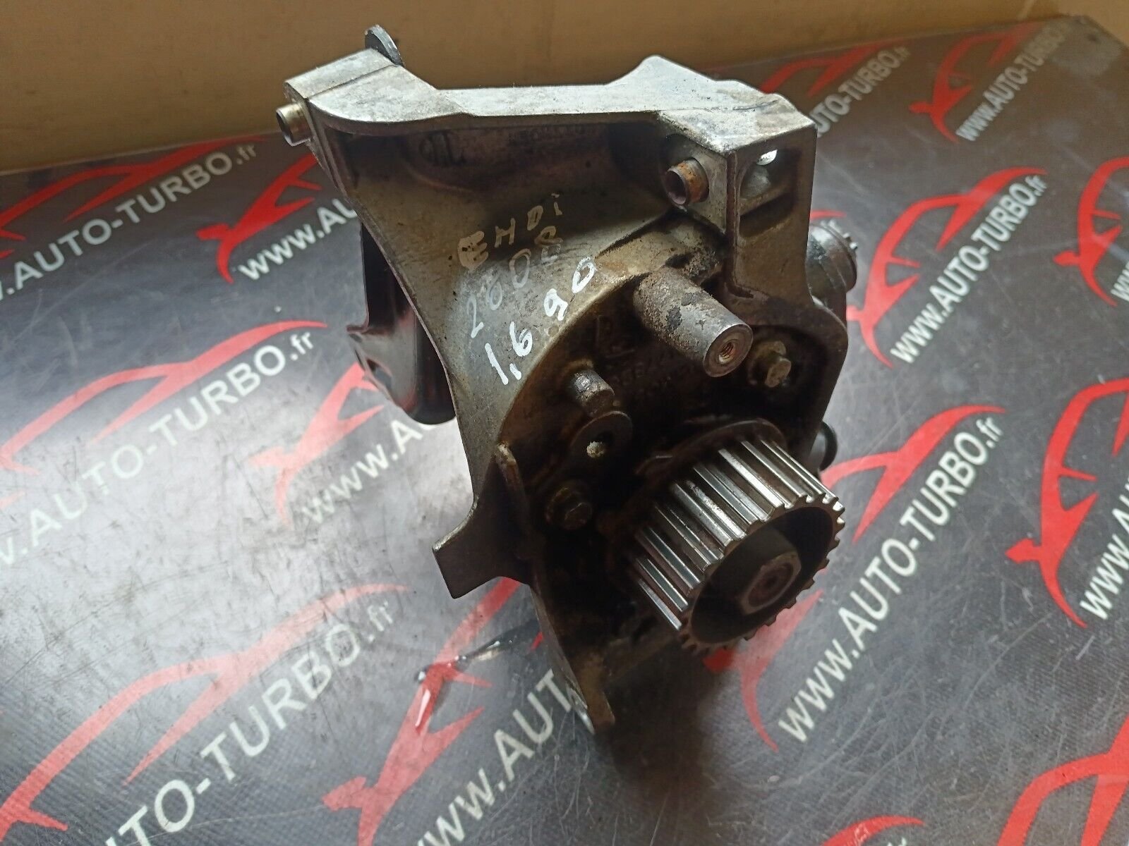 POMPE A INJECTION PEUGEOT 2008 1.6eHDI 96CH REFERENCE: 9688499680