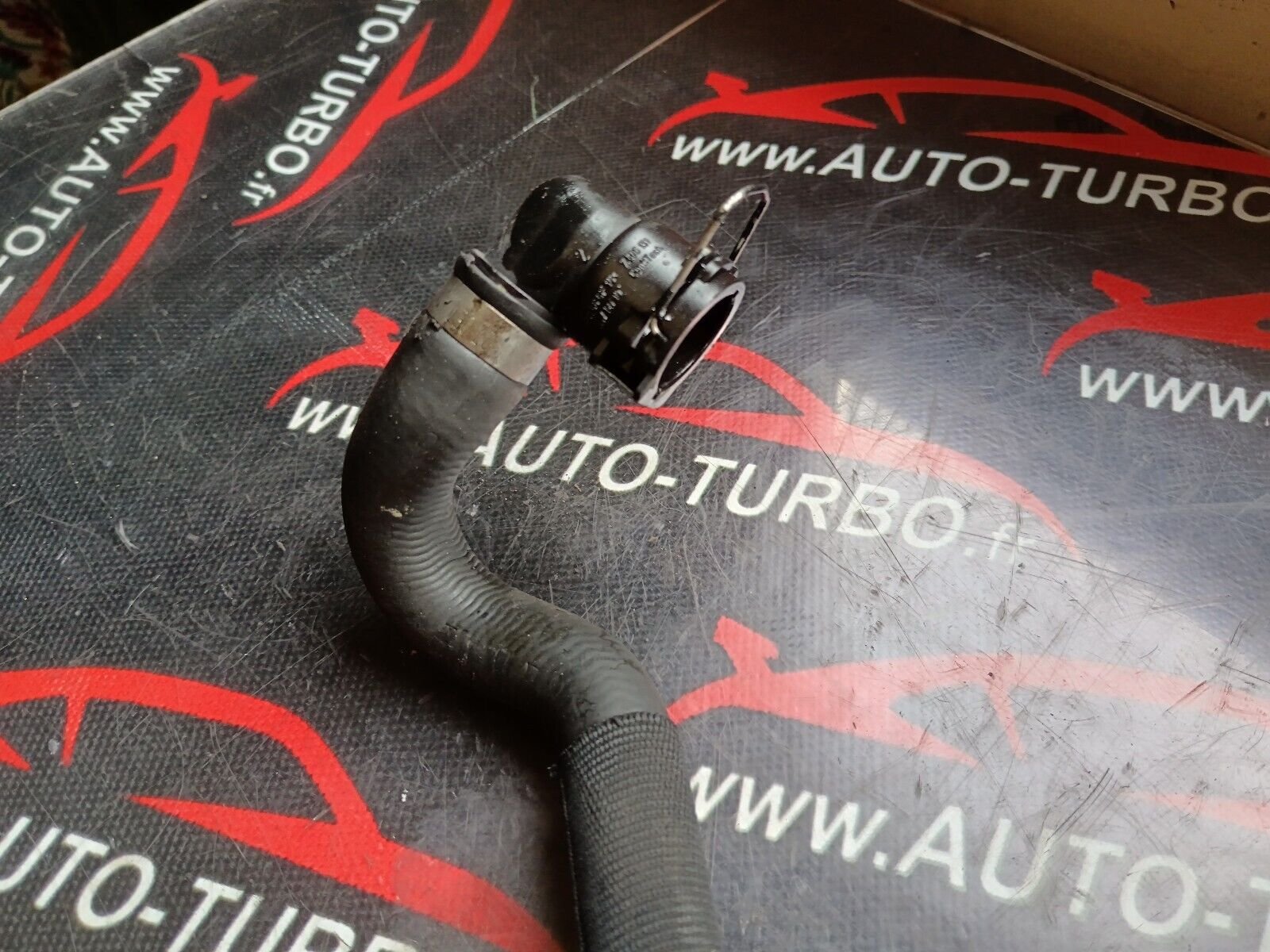 TUYAU CONDUIT ESSENCE BMW SERIE 1 E87 120i REFERENCE: 7506131