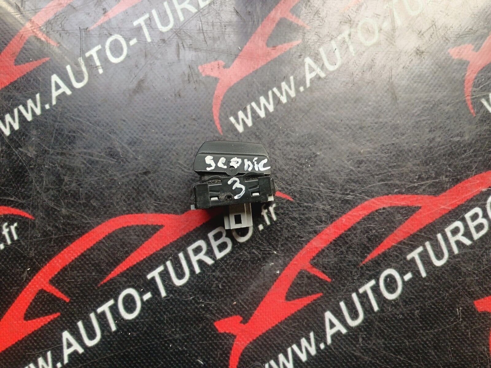 COMMANDE REGULATEUR VITESSE RENAULT SCENIC 3 REFERENCE: 255500002