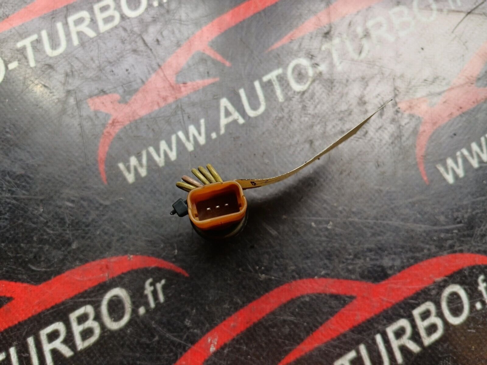 CAPTEUR CLIMATISATION PEUGEOT 2008 1.6eHDI 96CH REFERENCE: 04641236