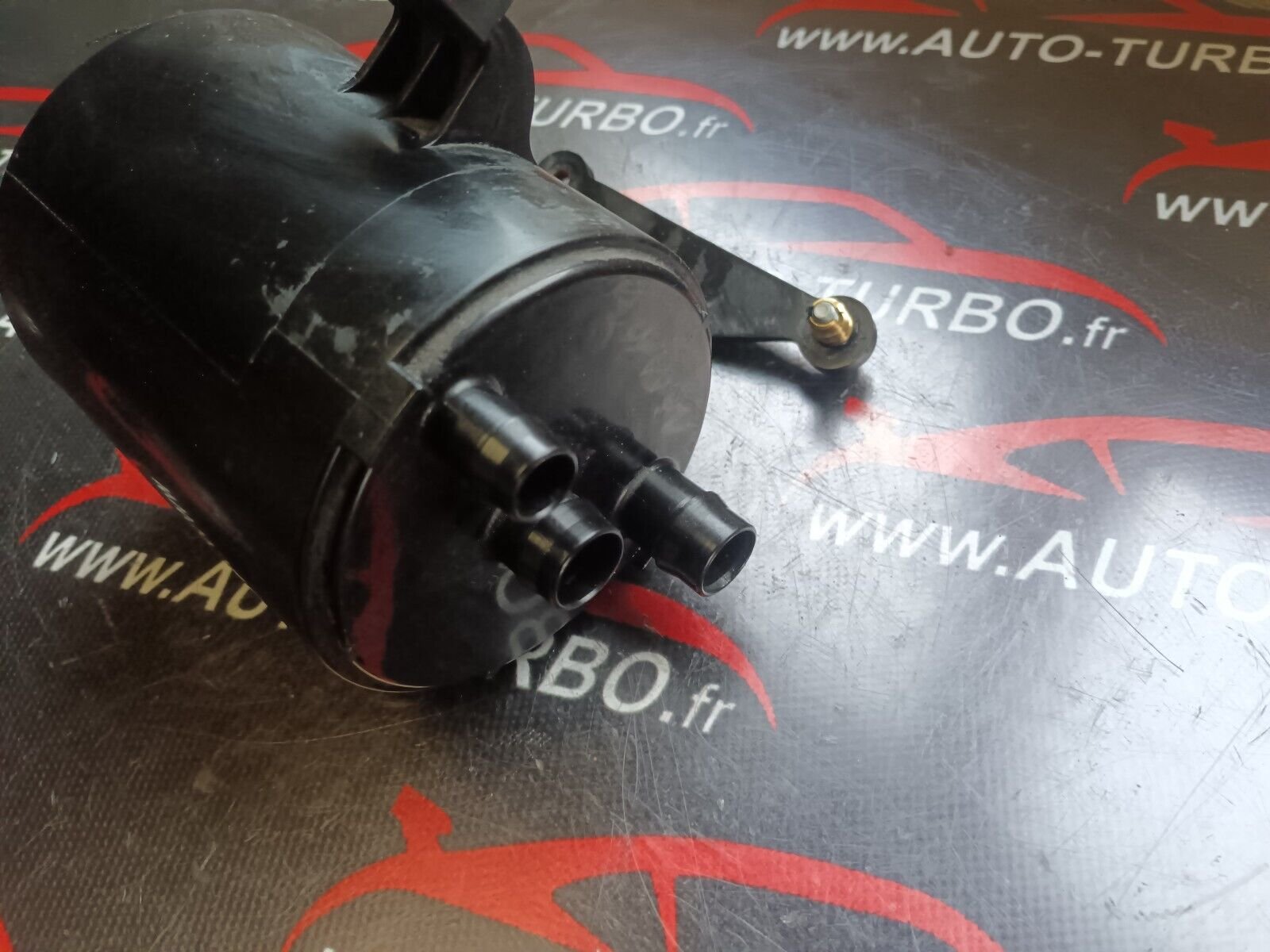 FILTRE CHARBON ACTIF BMW SERIE 1 120i E87 REFERENCE: 676404403