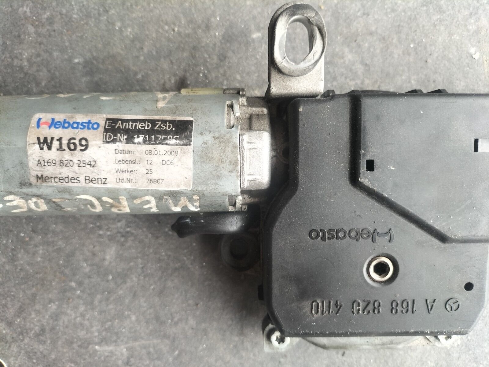 MOTEUR DE TOIT OUVRANT MERCEDES CLASSE A REFERENCE: 0390200003