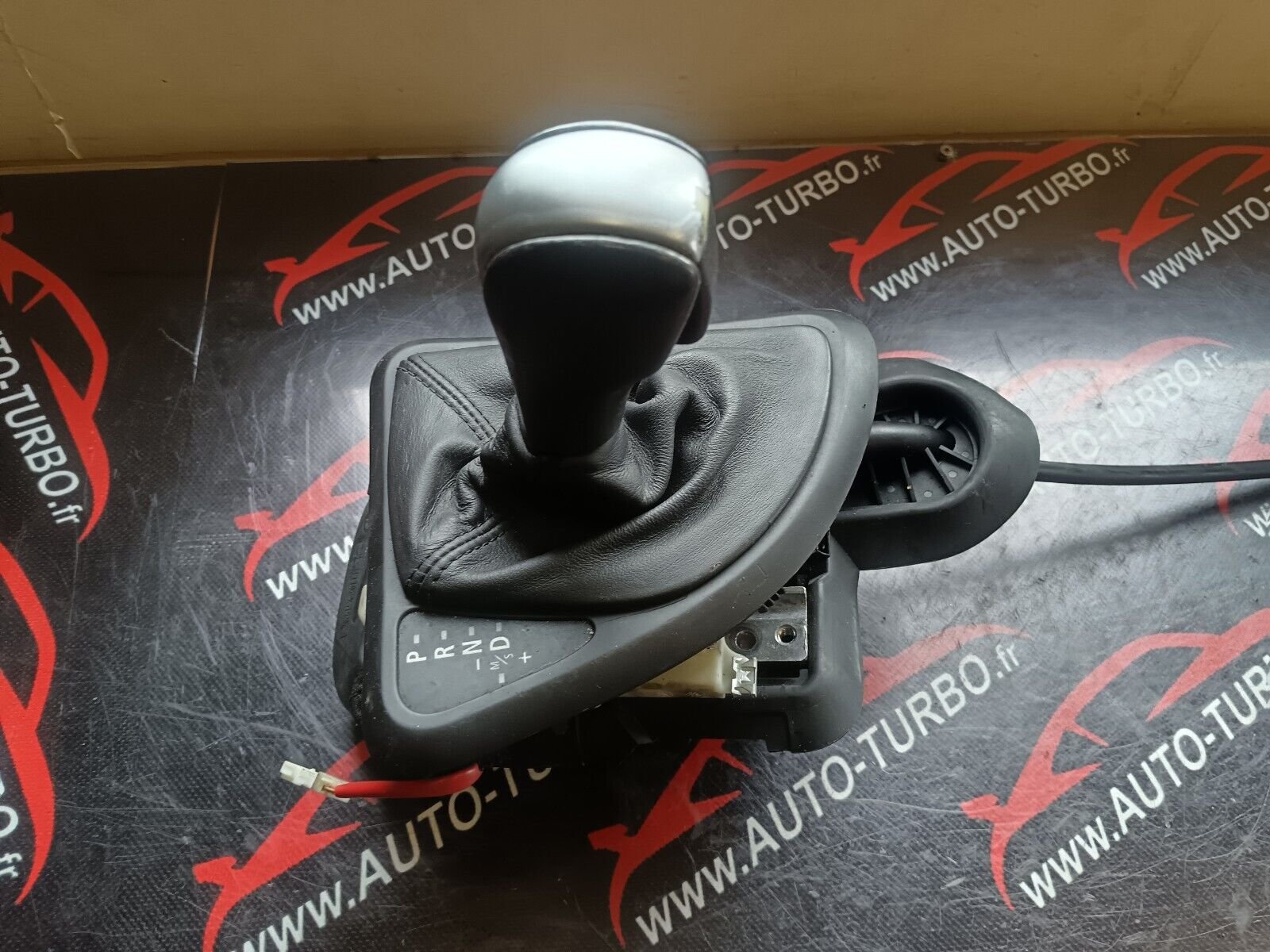 LEVIER DE VITESSE AUTOMATIQUE BMW SERIE 1 E87 120 I 754905402