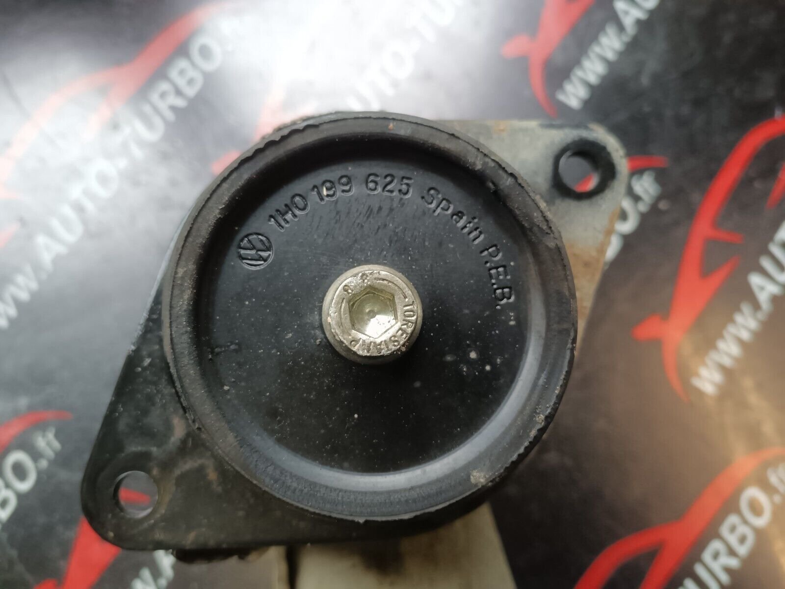 SUPPORT MOTEUR VOLKSWAGEN GOLF V 1.9 TDI 1H0199354H