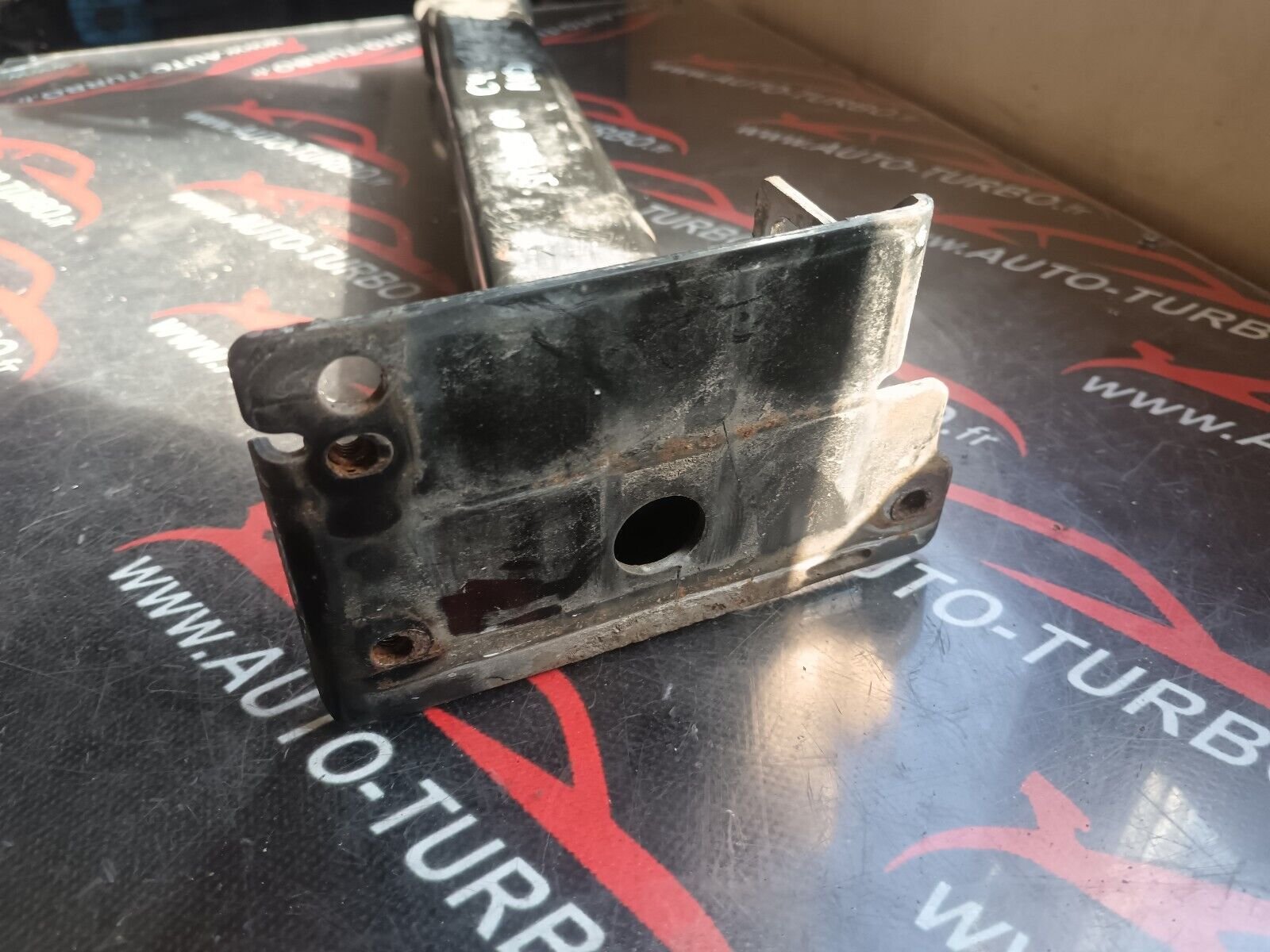 DEMI BERCEAU AVANT DROIT CITROEN C4