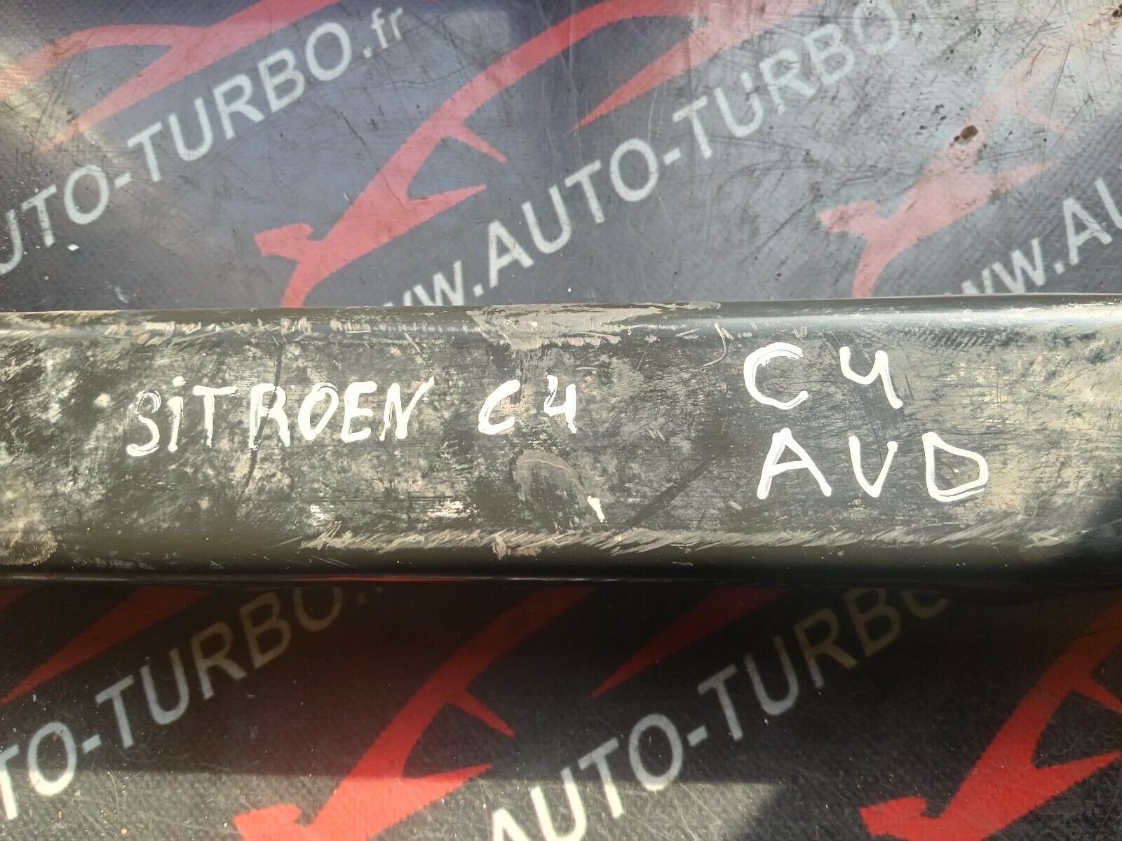 DEMI BERCEAU AVANT DROIT CITROEN C4