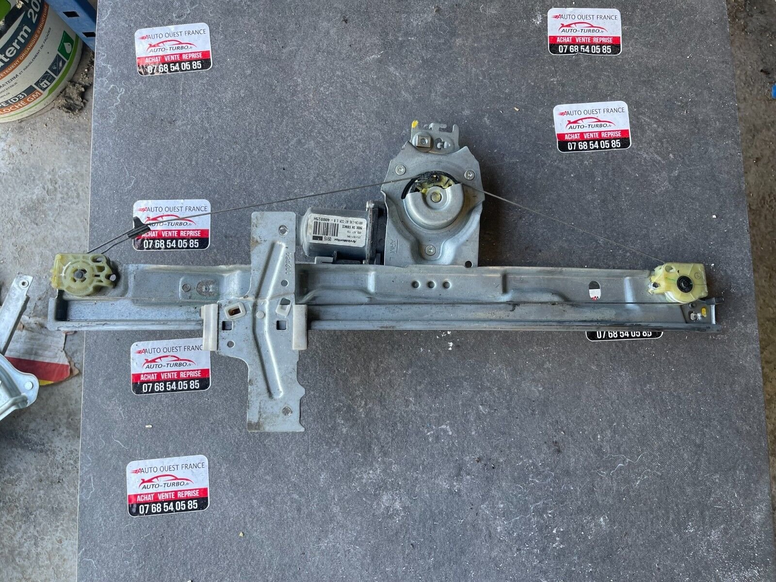 SYSTEME LEVE VITRE AVANT GAUCHE PEUGEOT 207 REFERENCE: 119856