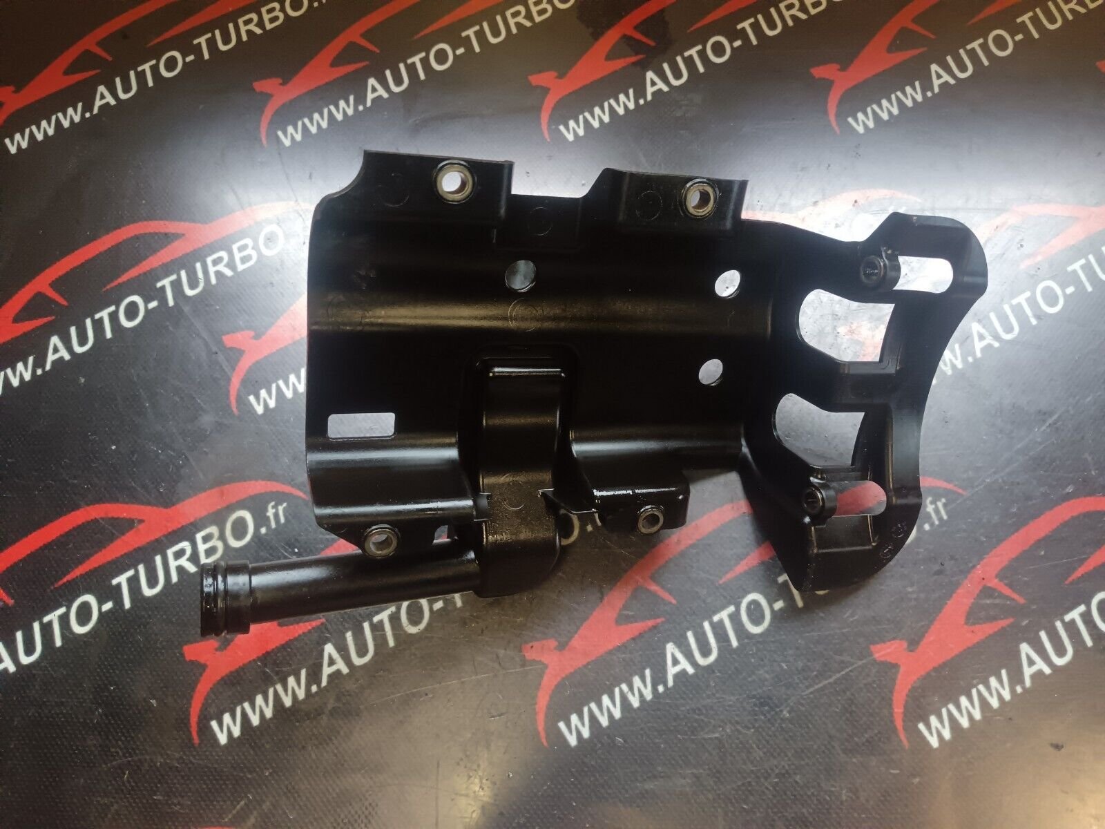 TUYAU RAMASSAGE DEFLECTEUR CARTER D'HUI BMW SERIE 1 E87  120i REFERENCE:62440410