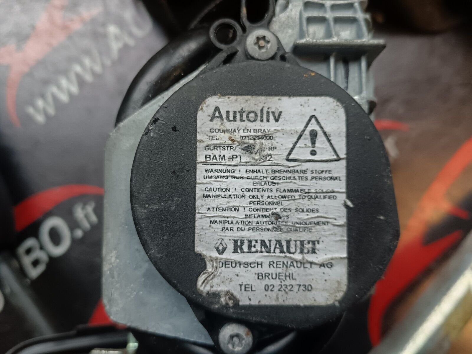 CEINTURE DE SECURIUTE AVANT DROIT  RENAULT SCENIC 3 REFERENCE: 5507746