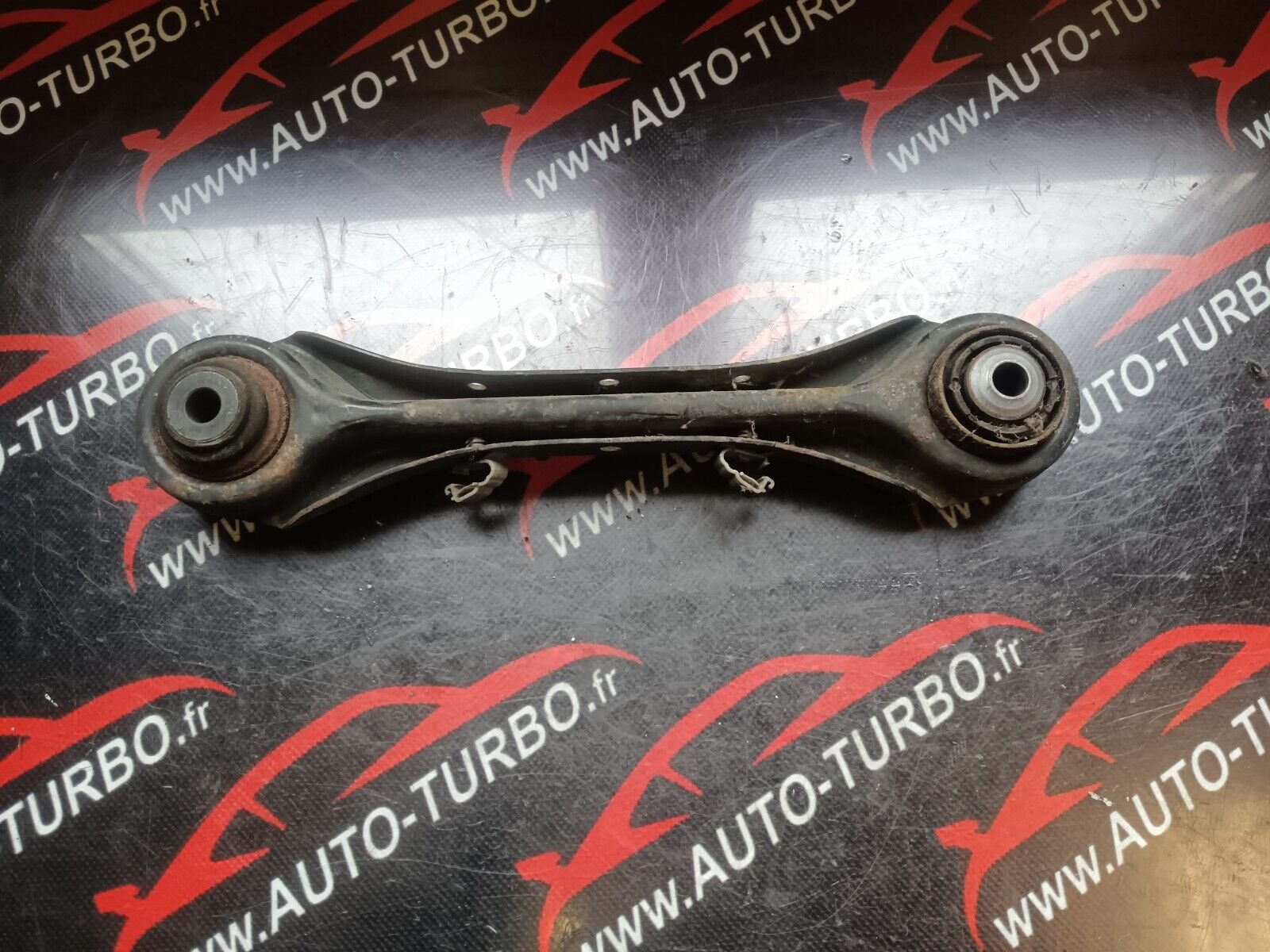 BRAS SUSPENSION SUPERIEUR ARRIERE GAUCHE BMW 12O I E87 3332 6777980-01