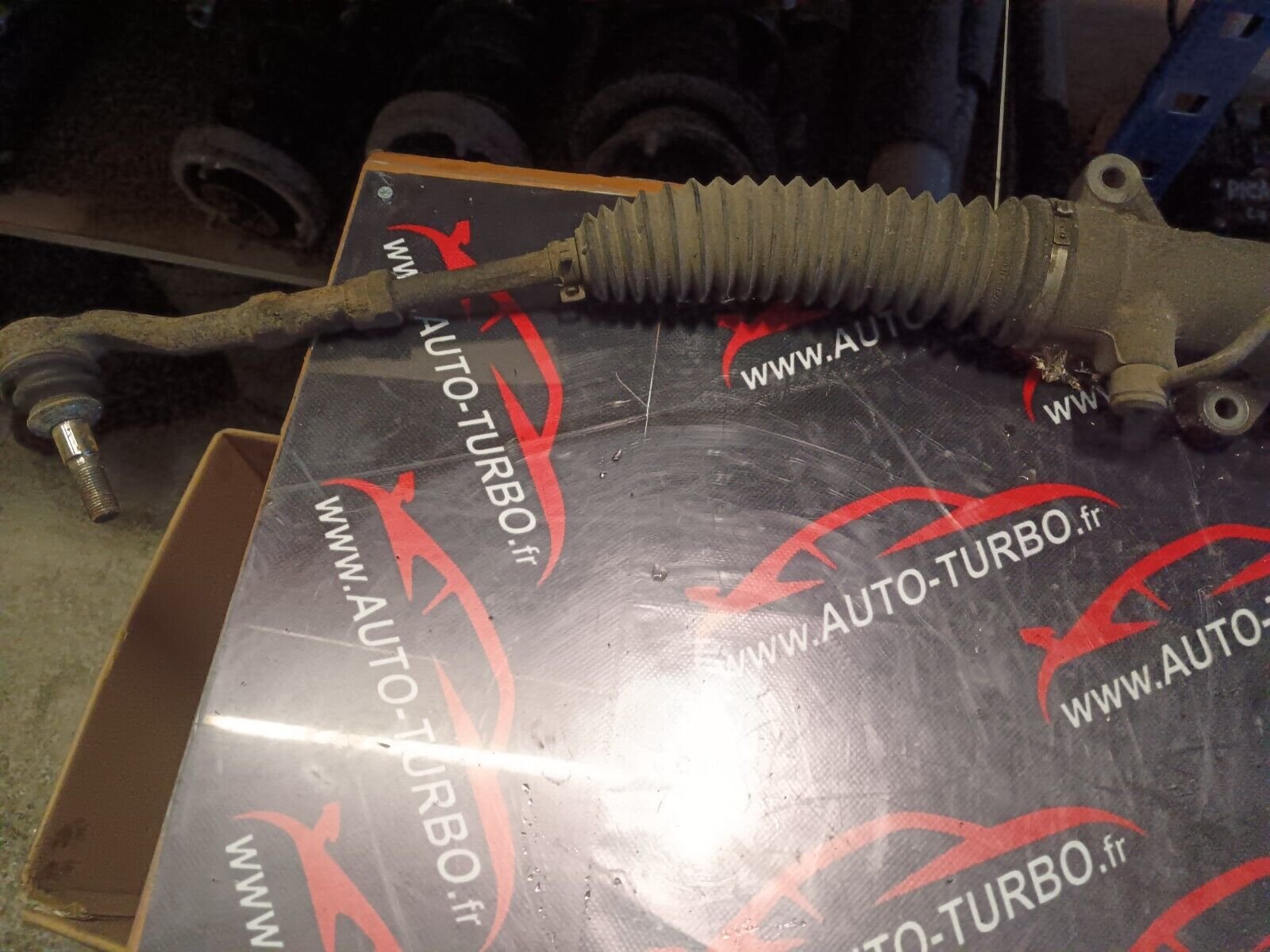 CREMAILLERE DE DIRECTION ASSISTE BMW 525 E60 REFERENCE: 7853501233