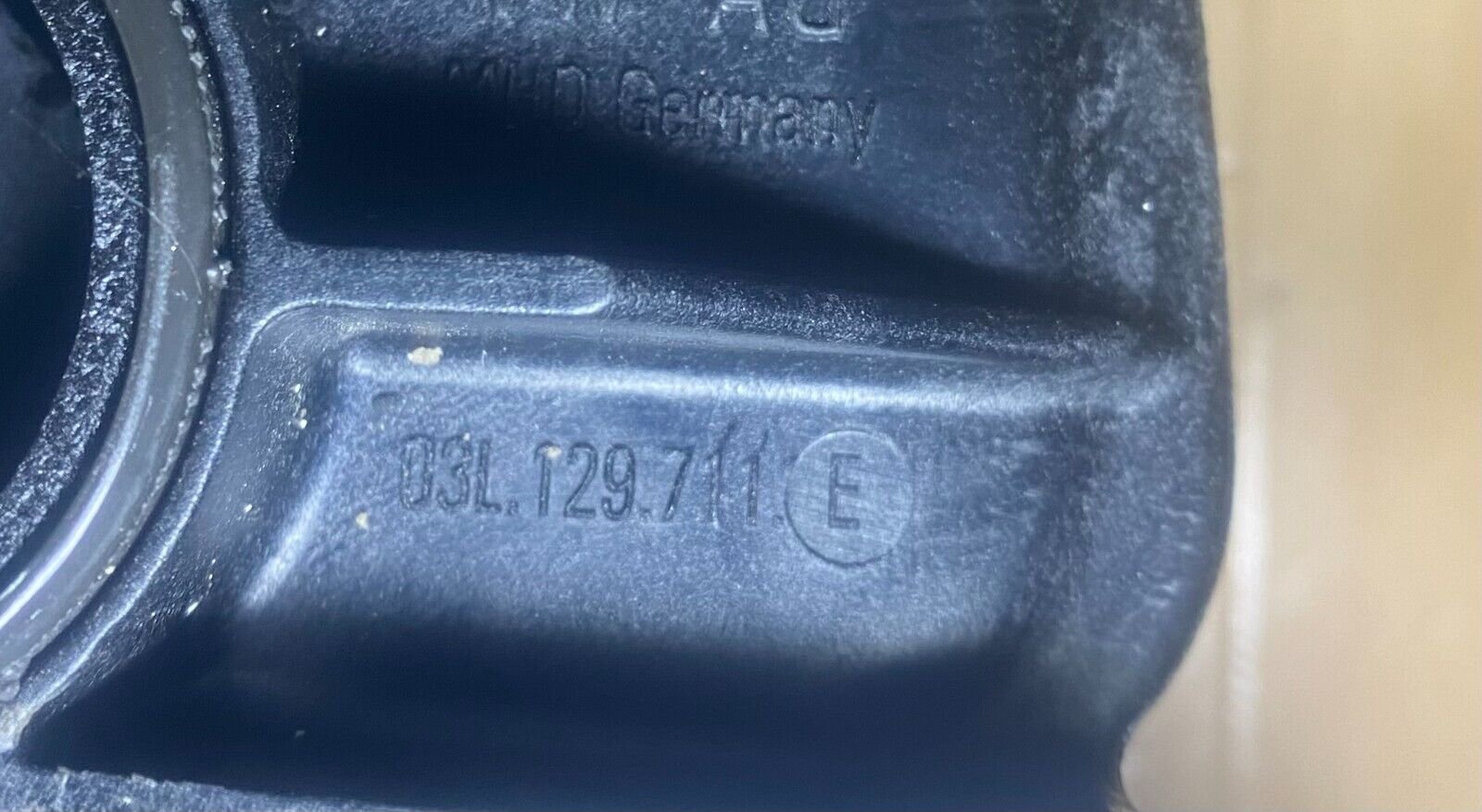 03l129711E Collecteur D'ADmission  d’origine Audi VW Seat Skoda 2.0 TDI 143CV