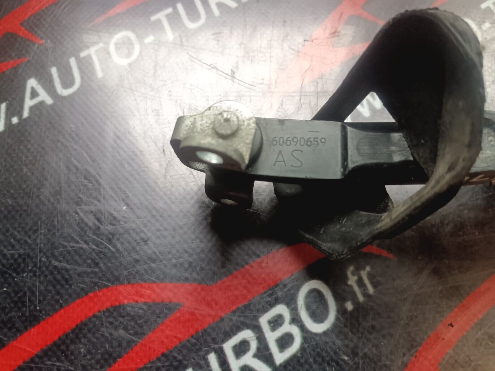 TIRANT PORTE AVANT GAUCHE  ALFA ROMEO 159 REFERENCE: 60690659