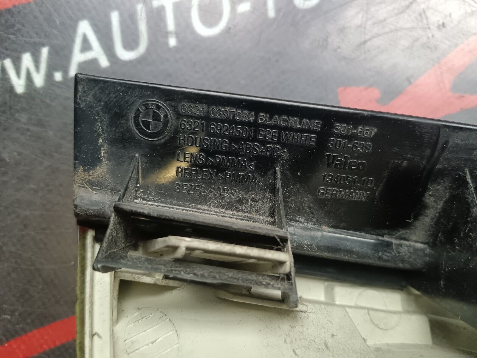 FEU ARRIERE GAUCHE ABIME BMW SERIE 1 REFERENCE: 0397035