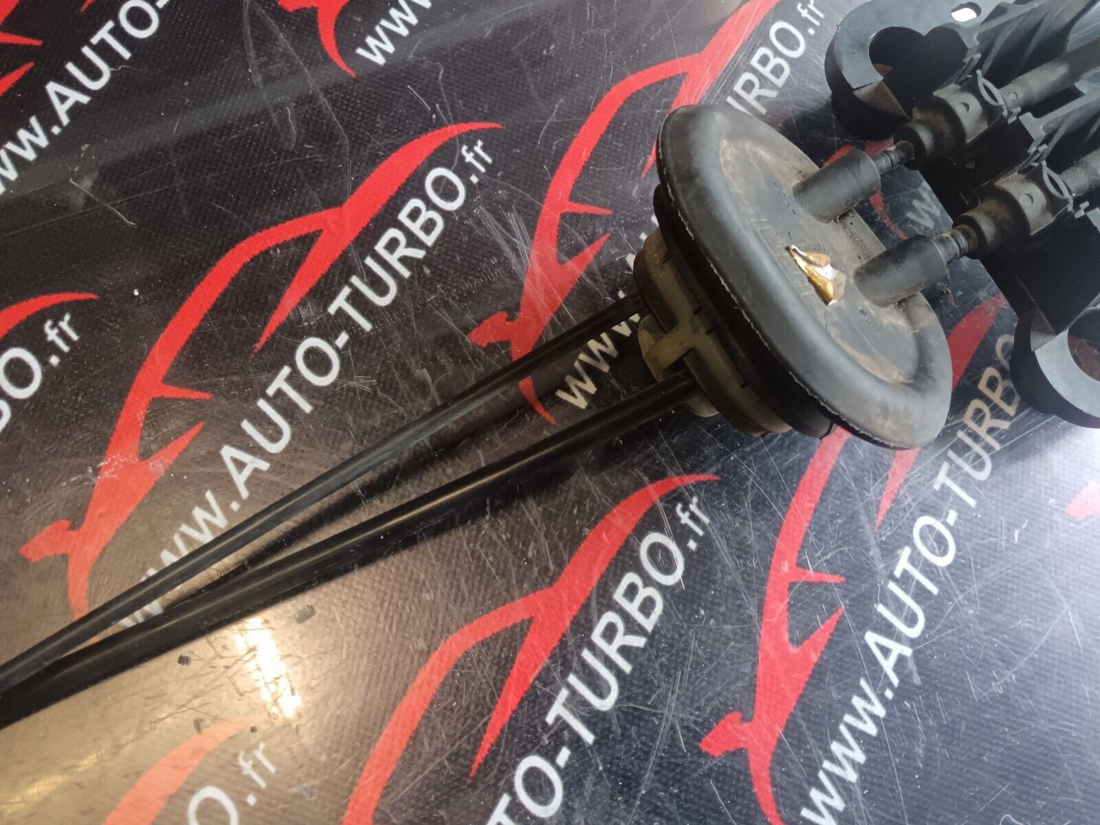 LEVIER DE VITESSE PEUGEOT 207 REFERENCE: 9654072180