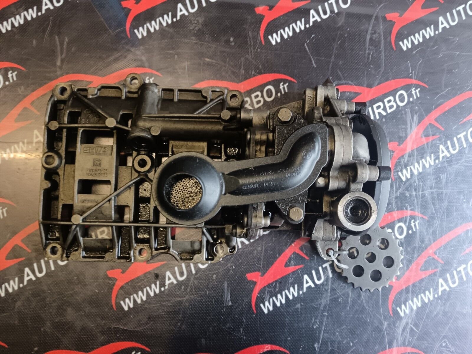 POMPE A HUILE BMW SERIE 5 2.0D REFERENCE: 781082303