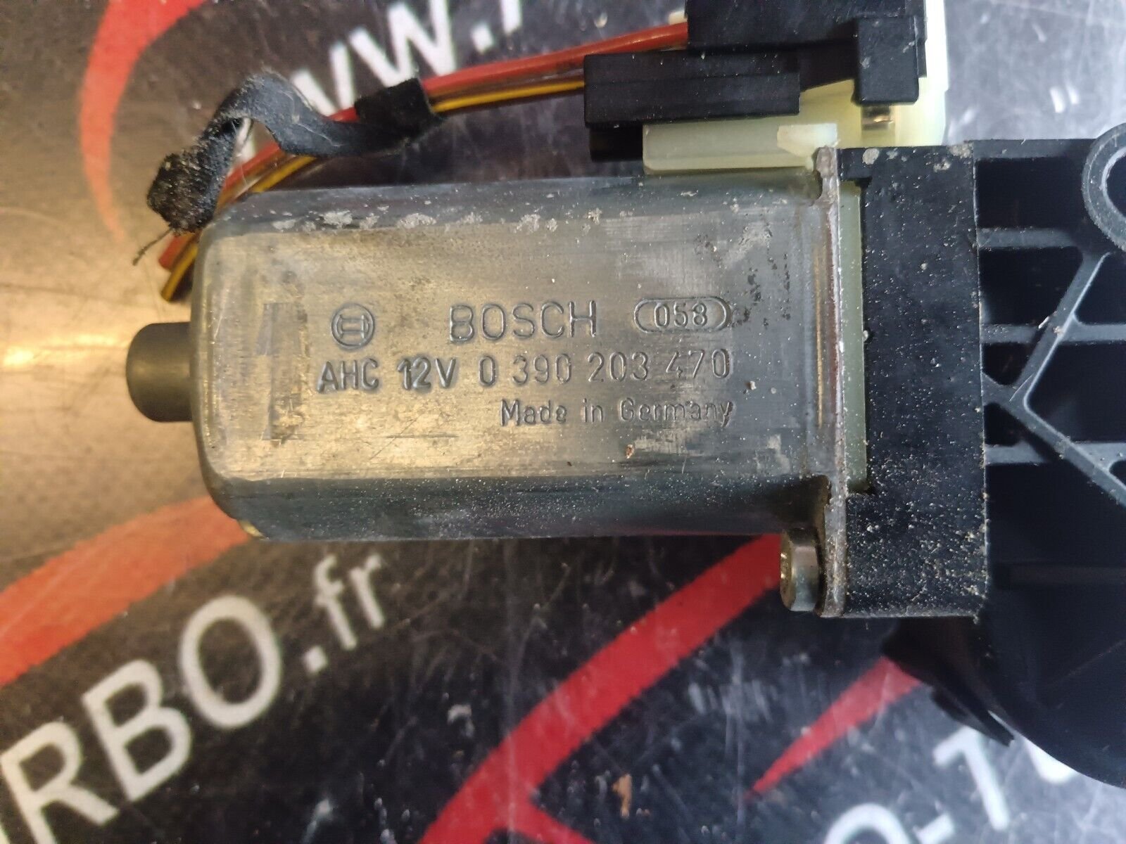 MOTEUR LEVE VITRE AVANT DROIT AUDI A5 REFERENCE: 0390203470